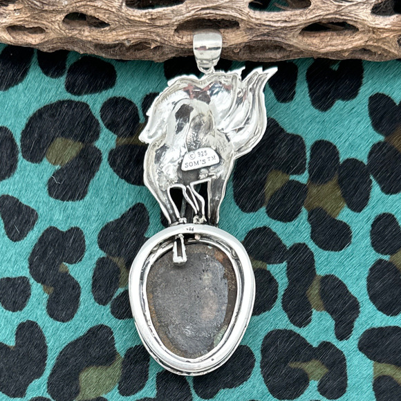 SOM'S BALI Sterling Silver Hubei Turquoise Horse Pendant Flowing Mane & Tail - Picture 2 of 3